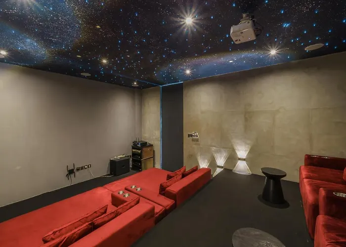 Casa Infinito - Style 8 Bedroom In