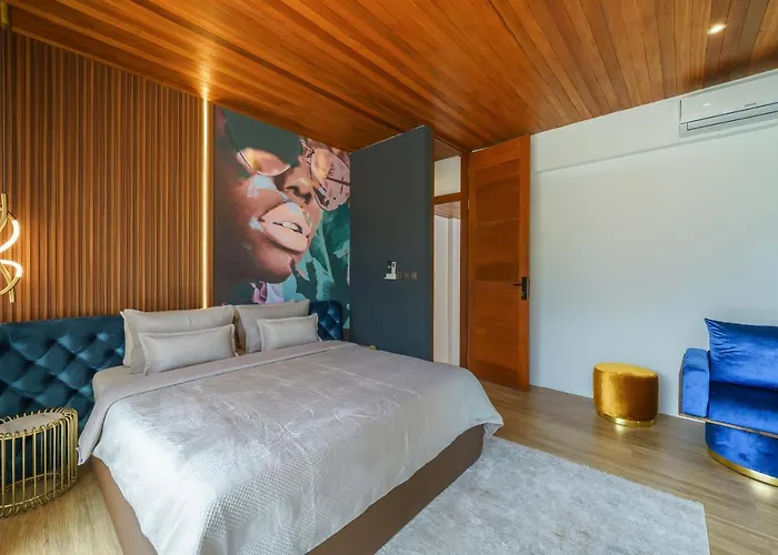 Casa Infinito - Style 8 Bedroom In فيلة تْشانغو