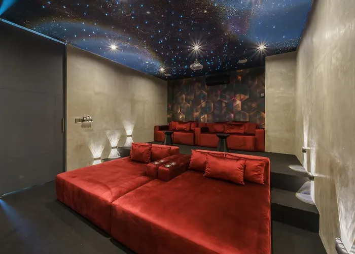 Casa Infinito - Style 8 Bedroom In